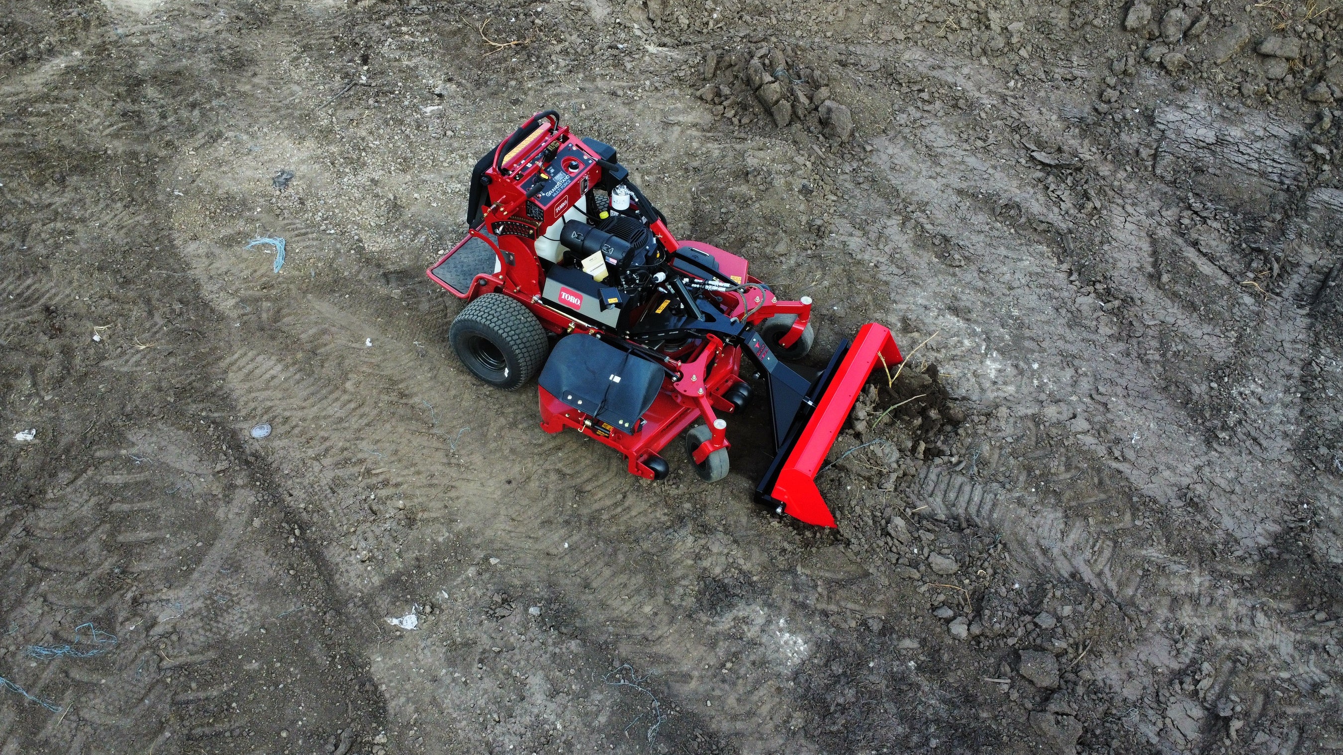 Professional Landscaping Equipment | Mega Attachments