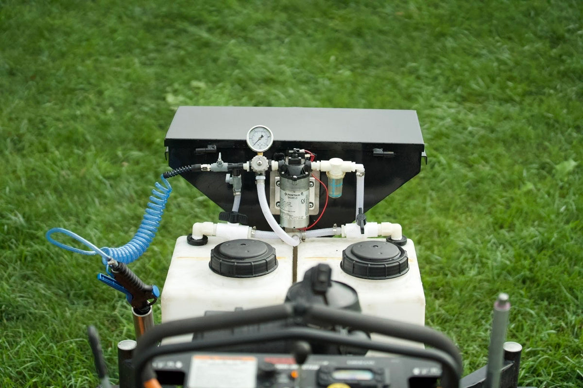 Mega Turf Rig Sprayer/Spreader