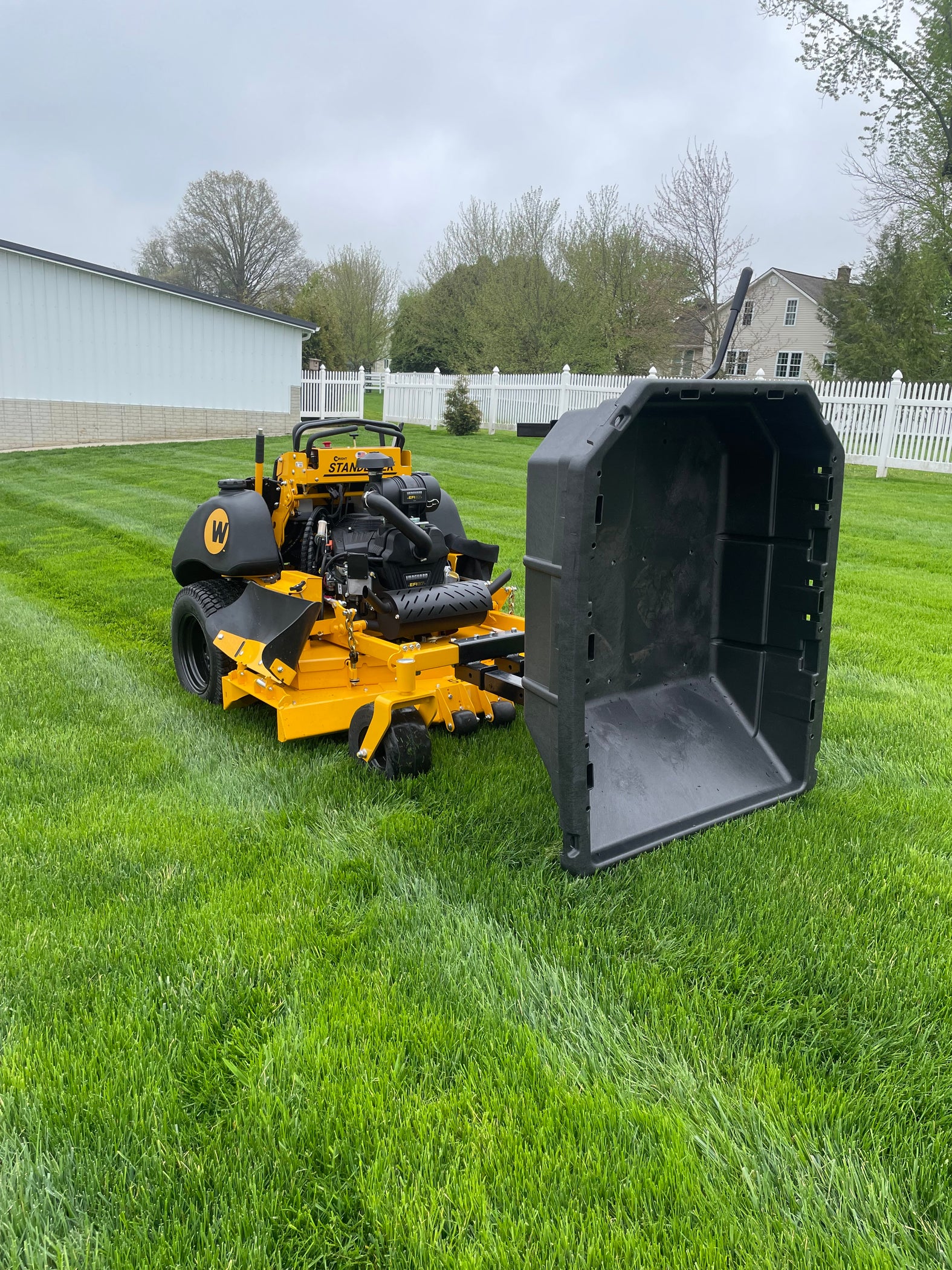 Wright Stander Manual Mulch Dump Kit | Mega Attachments